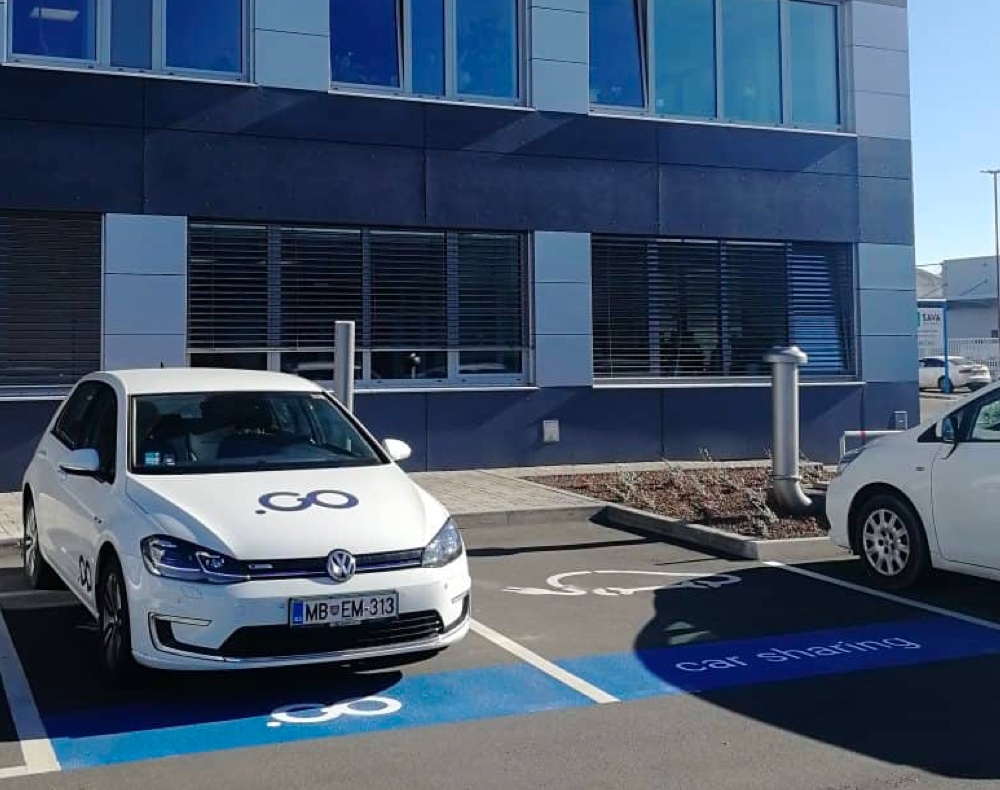 Zavarovalnica Sava - Tezno - Zagrebška cesta ⚡